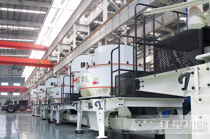 青石制砂機(jī)_青石頭打沙機(jī)，時產(chǎn)10-500噸不是事
