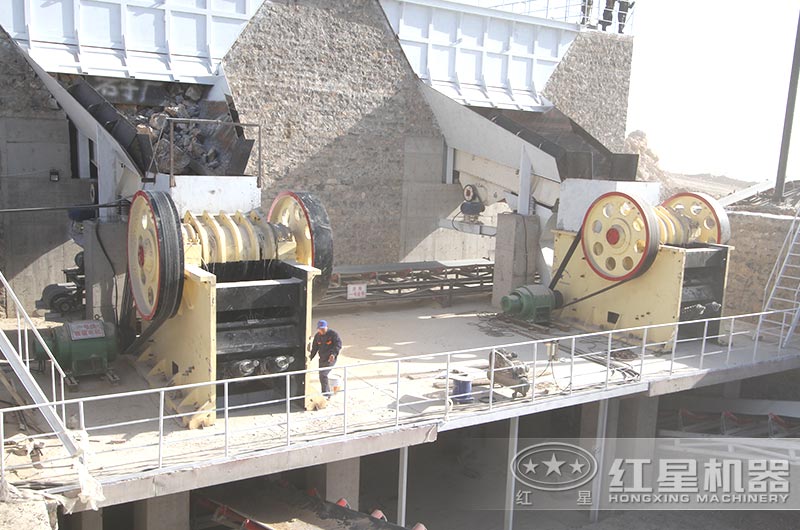 912顎式破石機產(chǎn)量是多少？一臺價格多少錢？
